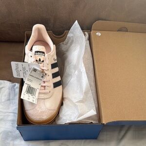 NWT Adidas Pink Sneakers with Black Stripes